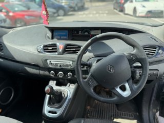 /photos/10973/64671779-e2c7-739f-45bd-a88c35804881_i320x240.jpg