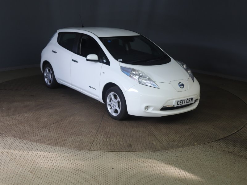 2017 Nissan LEAF 30kWh Acenta Hatchback 5dr Electric Auto 109 bhp