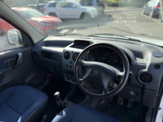/photos/10973/f75465fc-fb58-bf39-21f2-e2a1a228c541_i320x240.jpg